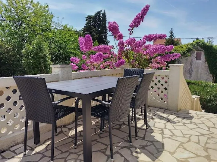 Villa Kadinela, 200M From Kamenjak, Huge Quiet Garden With Barbecue, 2 New Kitchens Premantura Croatia