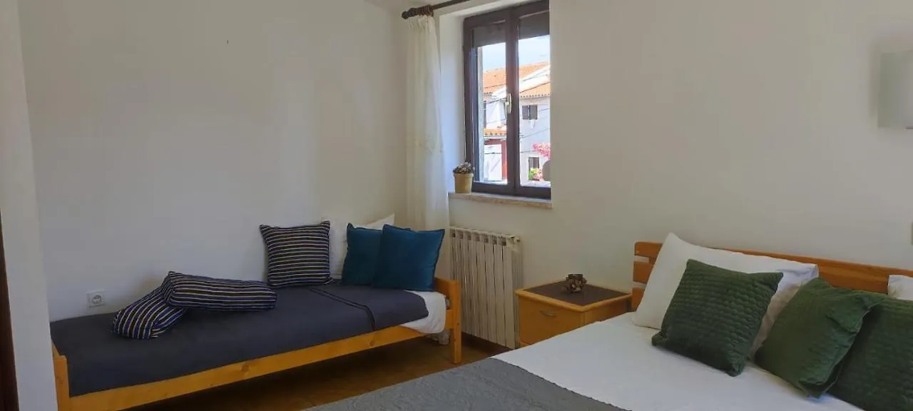 Villa Kadinela, 200M From Kamenjak, Huge Quiet Garden With Barbecue, 2 New Kitchens Premantura Apartment