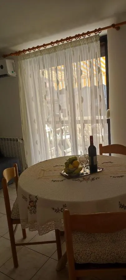 Villa Kadinela, 200M From Kamenjak, Huge Quiet Garden With Barbecue, 2 New Kitchens Premantura 0*,