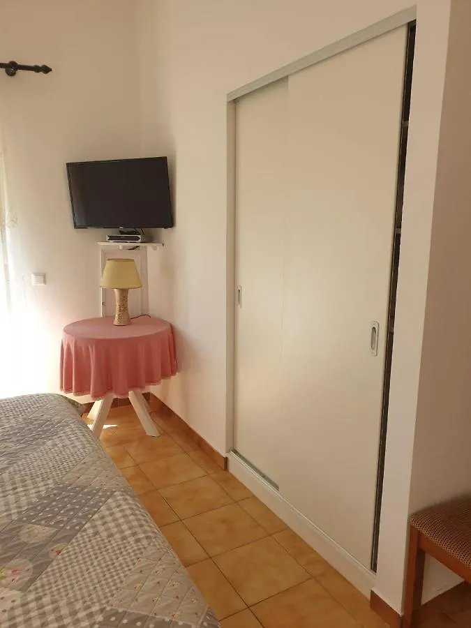 Villa Kadinela, 200M From Kamenjak, Huge Quiet Garden With Barbecue, 2 New Kitchens Premantura